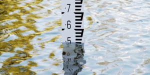 Flood marker showing the water level