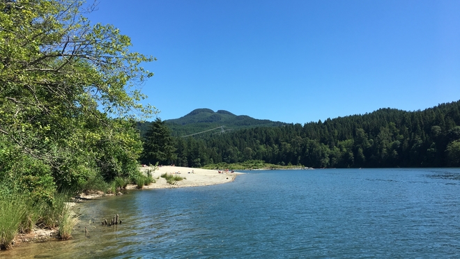 Hot night on the Red Lake River produces good fishing for trio of