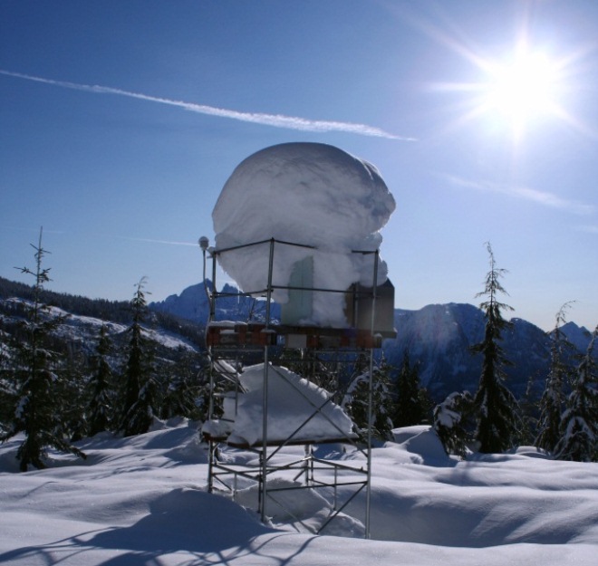 weather-monitoring-station-full-size-object.jpg weather-monitoring-station-full-size-object.jpg