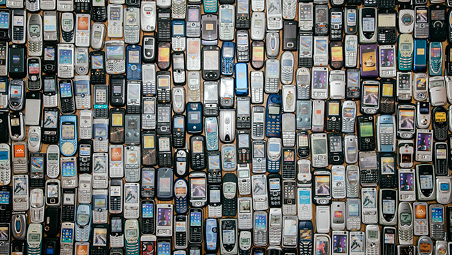Image of many old mobile phones Image of many old mobile phones