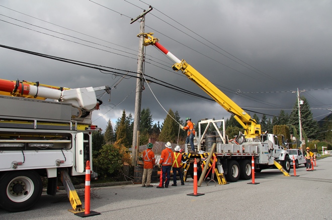 BC Hydro crew begins replacement of a pole