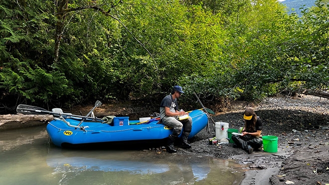 River monitoring crews during the August rampdown from Daisy Lake Dam.