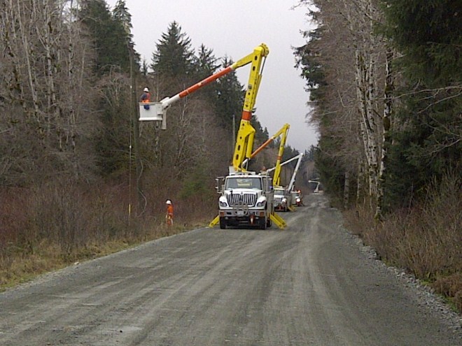 Vancouver Island crews work to restore power following wire theft