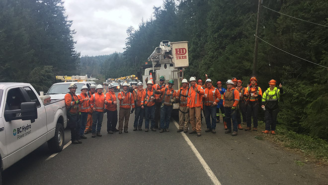 Image of BC Hydro and contractor crews Image of BC Hydro and contractor crews