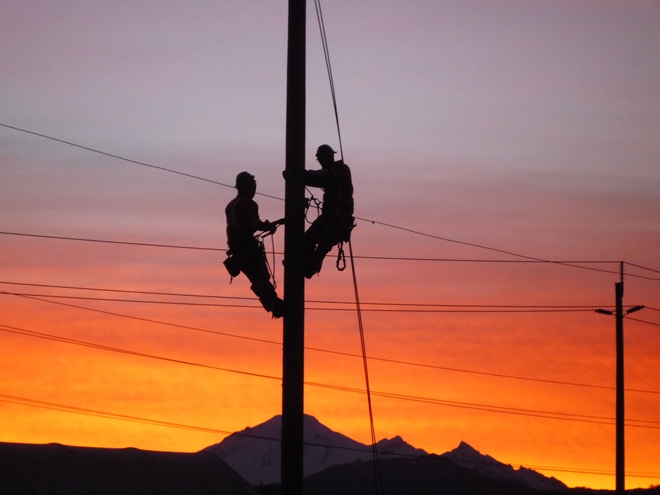 trades-trainees-practice-in-abbotsford-full-size-people.jpg