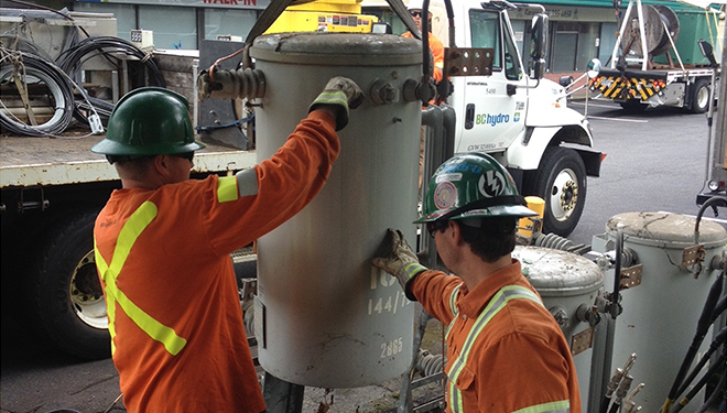 work-crews-replace-aging-transformer-bank-in-coquitlam.jpg