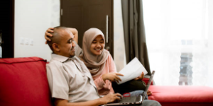 two-people-reading-a- book