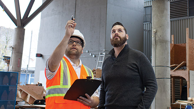 Image of contractor and manager conducting a plant-wide audit Image of contractor and manager conducting a plant-wide audit