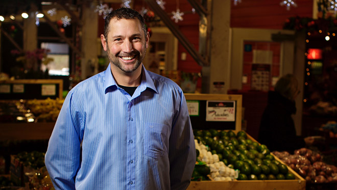 Image of Russ Benwell at Red Barn Market Image of Russ Benwell at Red Barn Market