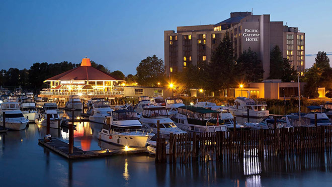 Image of Pacific Gateway Hotel Vancouver Airport at dusk