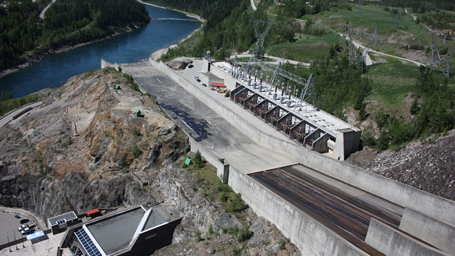 Spillway to Columbia River at Revelstoke Dam Shot of spillway and switchard from top of Revelstoke Dam.