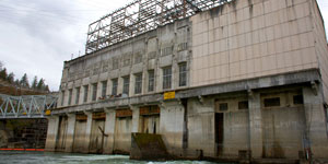 Ruskin Dam powerhouse close up