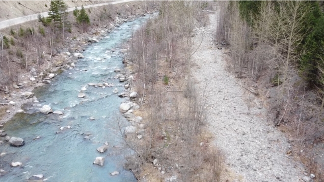 Grizzly Bar Side Channel - conditions before restoration in March 2026 (left image)