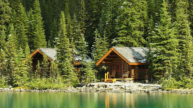 Image of log cabins at Lake O'Hara in Yoho National Park