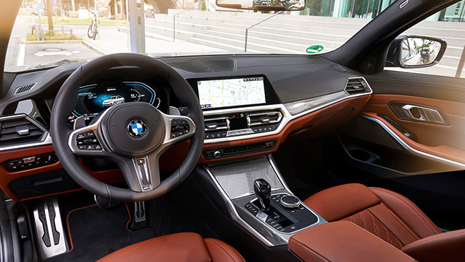 Image showing the interior of the BMW 330e xDrive