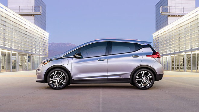 Image of silver Chevrolet Bolt Image of silver Chevrolet Bolt