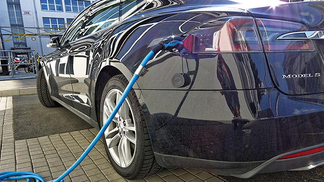 Image of a Tesla Model S charging in Germany Image of a Tesla Model S charging in Germany