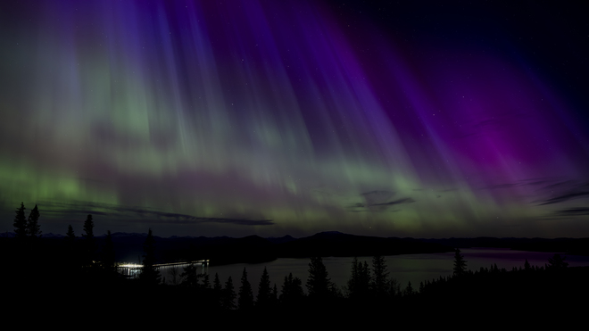 Aurora borealis show in the sky