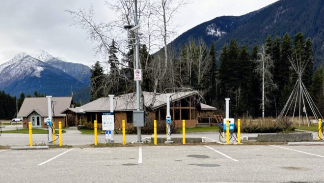 Mount Robson Visitor Centre EV charge site
